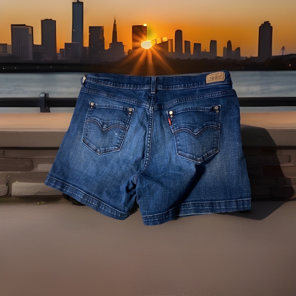 Levis Womens 515 Jean Shorts Blue Stretch Medium Wash Mid Rise Pockets 12